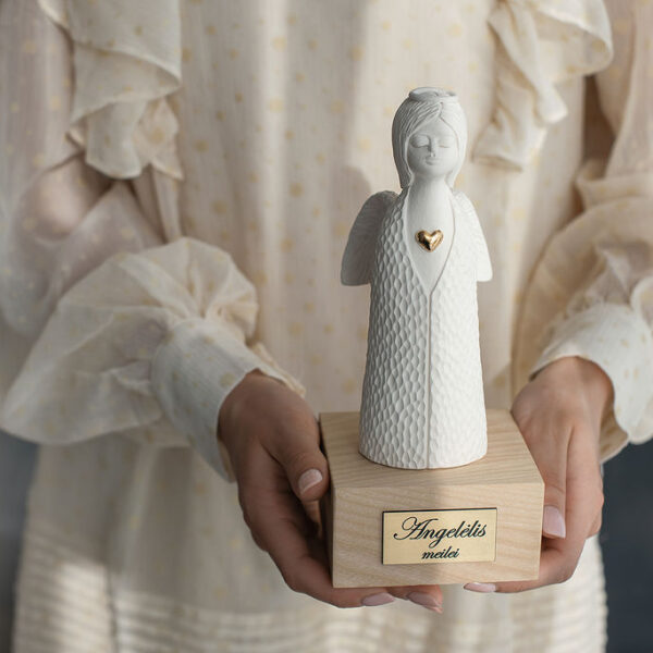 Angelas su aureole